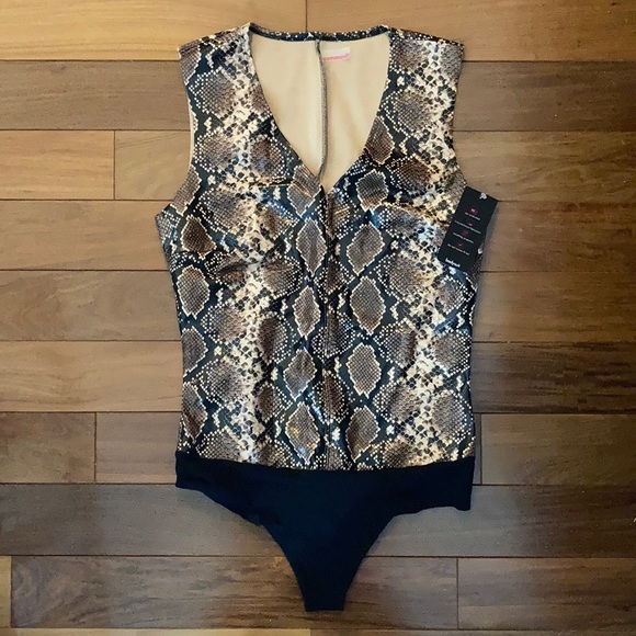NWT! - Commando | Faux Leather Animal Bodysuit - Picture 7 of 7